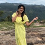 Dhanya Balakrishna Instagram - “Swalpa feel maadi madam” ❤️🤗Happy Sunday!! #sundayvibes #southindianactress #kannada #kannadafilm #instadaily