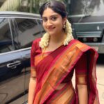 Dhanya Balakrishna Instagram - Always comfortable in western wear but only a saree makes me feel confident .. #truesouthindian #southindianactress #instapic #cinema #filmshoot