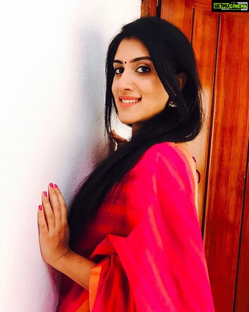 Dhanya Balakrishna Instagram - Happy ugadiii ❤️❤️❤️#southindianactress #ugadi