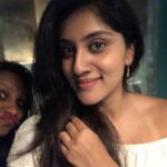 Dhanya Balakrishna Instagram - Ey naansense @komalak11 ! 🤗#instagood #instadaily