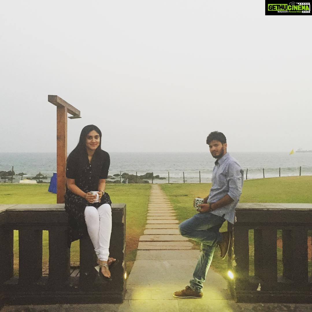 Dhanya Balakrishna Instagram - My bestest friend, my brother, my partner in crime and my one n only staff😬😬😬u are the best! #friendsforlife @venkatreddy_artist #theparkvizag