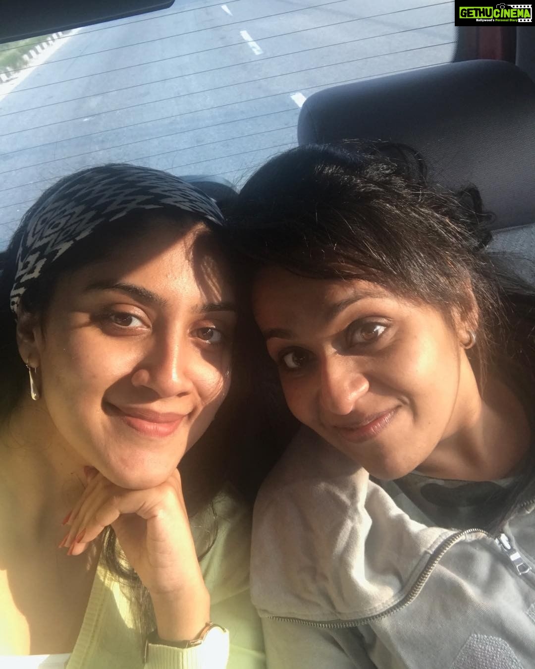 Dhanya Balakrishna Instagram - Sunkissed mornings..#kozhikode
