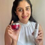 Dhanya Balakrishna Instagram - Filters are great, but skincare is better! 😉 I have been loving my natural-looking skin by keeping my skincare game strong! I have recently added the #OlayPowerDuo to my morning routine! 🌅 After cleansing, I apply the Olay Luminous Serum that has Niacinamide. This is an active ingredient that helps reduce dark spots and brings out your skins' natural glow! 🤩 The next step I do is apply the Olay Regenerist Micro-Sculpting Cream, now this one has Niacinamide, Hyaluronic Acid & Pentapeptides which helps to hydrate your skin and make it firm & bouncy looking! ☺️❤️ If you'd like to try this out, use the code OLAYUC30 to get a 30% off on Nykaa! 🛍 #AD #olaypowerduo #skincareessentials #olayindia #glowupnomatterwhat #radiantskin #glowyskin #stayhomestaysafe @olayindia
