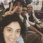 Dhanya Balakrishna Instagram - Sister arrives!!!😬😬😬😬👏🏼👏🏼 #bengalurudiaries #bengaluruairport #cousins #cousinlove #familyfirst #familyforever