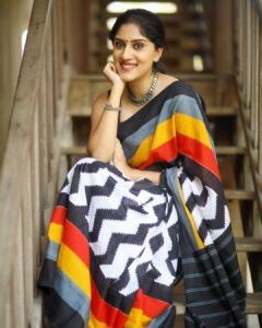 Dhanya Balakrishna Instagram - With one of my fav photographers.. my buddy 📸 @arunprasath_photography 💄: @akirasmakeover 💇‍♀️: @roopa_ravi_mua 👗: @label_aavarna