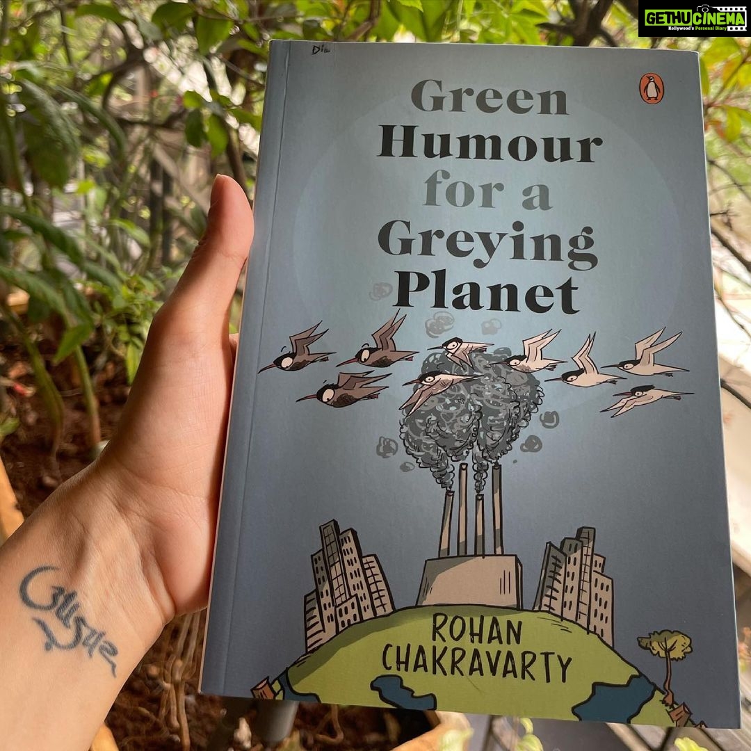 Dia Mirza Instagram - Thank you Rohan 💚🌳🌏 you are precious @green_humour! #MustRead #BooksTaGram India