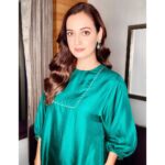 Dia Mirza Instagram - “More smiling, less worrying. More compassion, less judgment. More blessed, less stressed. More love, less hate.” - Roy T. Bennett, The Light in the Heart Watch the incredible stories of #BharatKeMahaveer only on @discoverychannelin! @uninindia @niti.aayog Thank you #RawMango @tribebyamrapali @mypeepul for this outfit and jewellery. Styled by @theiatekchandaney Assisted by @jia.chauhan MUH @shraddhamishra8 India