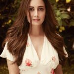 Dia Mirza Instagram – This #WorldPeaceDay let’s take a moment to consider our relationship with ourselves and all living beings that we co-inhabit our planet with. Peace is possible when there is balance. A healthy body, mind and environment nurtured by respect, compassion and care. Let’s come together to help each other. Let’s remember that we are all ONE human race 💛🌏 🕊 Covid has been a powerful reminder that all life on Earth is connected. Let’s use the power of this connection to #BuildBackBetter and overcome global challenges #ForPeopleForPlanet. #OneWorldOnePeople #PeaceDay

Photo by @abheetgidwani