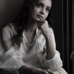 Dia Mirza Instagram – May our choices reflect our hopes not our fears 🤍 

Outfit @ekaco 
Jewellery @silverstreakstore 
Styled by @theiatekchandaney 
MUH @shraddhamishra8 
Photo by @rafique_sayed