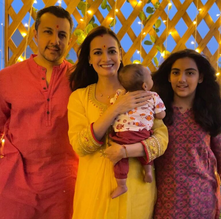 Dia Mirza Instagram - Happy Diwali from our family to yours 🪔 May darkness be dispelled by the light of love, kindness, peace and wisdom 💛🤗 #HappyDiwali #SunsetKeDiVaNe India