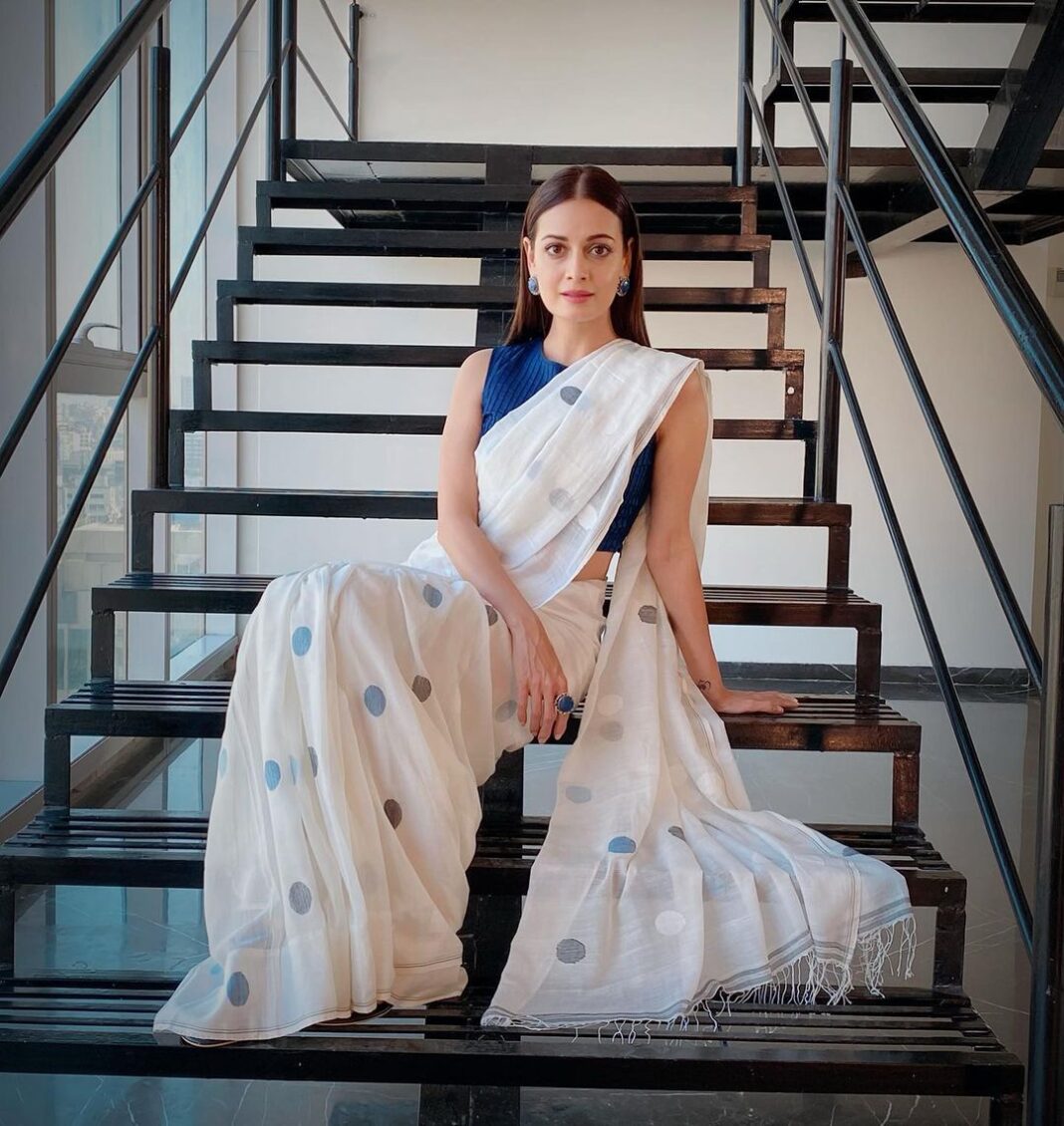Dia Mirza Instagram - I used to love wearing my Mother’s sarees as a child and play. Mom kept a few sarees for me to wear lest i got to the ‘good’ ones and destroyed them! I’d tie a knot in the first wrap and then fold pleats, wrap the pallo around my waist and play different parts. Some days i’d be a teacher, some days a lawyer, some days a labourer... imagining a classroom full of children, a court case or a construction site. Im told i would be every part as i spent hours alone keeping myself entertained! Much later when i started doing acting workshops I discovered this to be an integral part of workshops! Imagining, creating and responding to imaginary circumstances and people. What FUN! How many of you as children created make believe situations and played different parts? #ActorsLife #LookThePart #Play #DoBeDoBeDo #ThrowBack #Tuesday #VocalForLocal #SareeNotSorry #MakuTextiles Outfit courtesy : @makutextiles Jewelry courtesy : @hyperbole_accessories Hair and makeup by : @shraddhamishra8 Styled by : @theiateckchandaney Managed by : @jainisha_shah @exceedentertainemnt Photos : @manojstillwala Bandra World of Storytellers