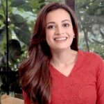 Dia Mirza Instagram - Hum sab ko immunity ki zaroorat hai. Isiliye @emamihealthyandtasty ne banaya Immunity Booster Cooking Oil. Isme hai 5 immunity-boosting nutrients- Vitamin A, C, D, E aur Omega 3. 1st time in India - Vitamin C, ab hamare cooking oil mein! Maine khud ise use kiya hai aur khaane ka swad bilkul bhi nahi badla! Ab har nivala, immunity wala. Aur haan, iski packaging 100% recyclable hai. #EmamiSmartBalance #EmamiHealthyandTasty #Emami #ImmunityOil #EmamiImmunityBooster #VitaminC #Immunity #Food #VitaminA #VitaminD #VitaminE #Omega3