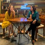 Dia Mirza Instagram - So this amazing woman and I had a good laugh about our obsession to #BeatPlasticPollution 💚🌏🌊🐬 Have you seen the episode on our #TravelingBottle? @fayedsouza #BeTheChange #OneIndiaStories #BattlePlastic #SDGs #CleanSeas #CleanAir #BeatPollution #ForPeopleForPlanet Link in Bio 🌏 @diamirzaofficial Styled by @theiatekchandaney Assisted by @jia.chauhan Make up by me Hair by @tush_91 Managed by @the_studiotalk @dikshapunjabi23