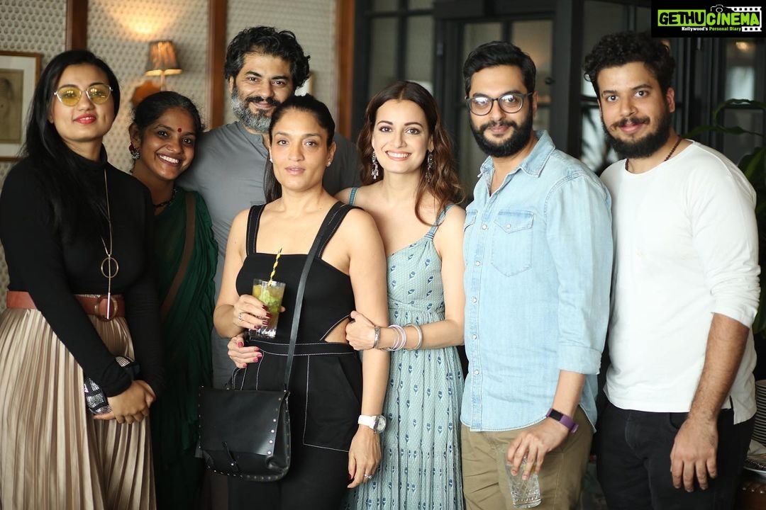 Dia Mirza Instagram - Aise lagta hain! Kaisa lagta hain 💙🌏