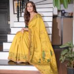 Dia Mirza Instagram – Loved wearing this saree by @archanajaju.in for the #ChampionsOfChange award. 
Thank you Theiu @theiatekchandaney for sourcing this gorgeousness for me! 
Love celebrating our artisans and sustainable clothing 💙
This saree is an intricately hand painted kalamkari sari on handwoven silk (woven in Benaras) 
and painted by artisans from Sri Kalahasthi using organic colours 💙🕊🌏

Jewellery Courtesy @mahesh_notandass 
MUH by @shraddhamishra8 
Photo by @rishabhkphotography India