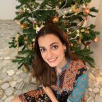 Dia Mirza Instagram - Christmas Cheer ❤️ Peace and love always! Our co-operative society #ChristmasTree . Had the pleasure of decorating and re-using this one for 15 years. First it would stand in an apartment now it stands in the lobby for all to enjoy ❤️🎄 Hope you all had a #HappyChristmas . India