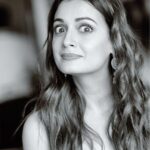 Dia Mirza Instagram - “When a flower develops into a fruit, the petals drop off on its own. When one becomes spiritual,the ego vanishes gradually on its own. A tree laden with fruits always bends low. Humility is a sign of greatness.” - Swami Vivekananda #India #Ghar #OneIndiaStories #SundayMotivation Photo by @abhishekzenphotography