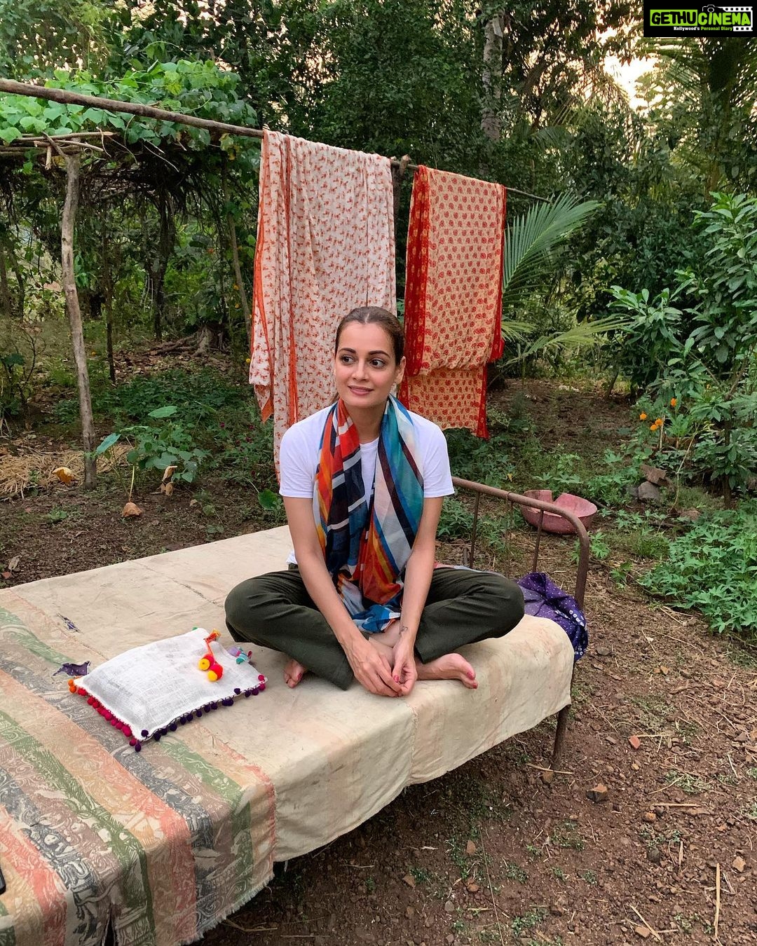 Dia Mirza Instagram - For those who lead an honest life the truth is never inconvenient. #WednesdayWisdom #OneIndiaStories #One #KharKhadiStories #TravelWithDee Maharashtra