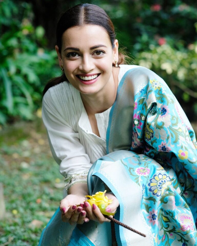 Dia Mirza Instagram - Collecting ‘treasures’ from the floor of the garden for our pooja 😊 A moment from the morning of the birthday... captured by @abhishekzenphotography 💓🦋 Shanti Shloka (God Knows We Need It) Asatoma sad gamaya Tamaso ma jyotir gamaya Mrityor ma amritam gamaya Om shanti, shanti, shanti hi Meaning: Lead me to truth from ignorance, lead me to light from the darkness, lead me to immortality from death. Let there be peace. #SaturdayShloka #OneIndiaStories