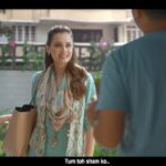 Dia Mirza Instagram - Delighted to be a part of the Dr. Oetker family! Here’s to all the #FamJam moments made more fun with @funfoods_bydroetker - Veg Mayonnaise Original! Watch how @anandntiwari gives a delicious twist to ordinary food with​ creamy Mayo and brings the family together. All you gotta do is #JustAddMayo.. Kyunki Iska Taste Mile, To Sab Milein!