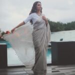 Dia Mirza Instagram – “Don’t wait for the storms of your life to pass. Learn to dance in the rain.” Photo by @himmatsodhiphotography 
Saree @thelinenclub 
Hair @harryrajput64 
Managed by @jainisha_shah 
@exceedentertainment