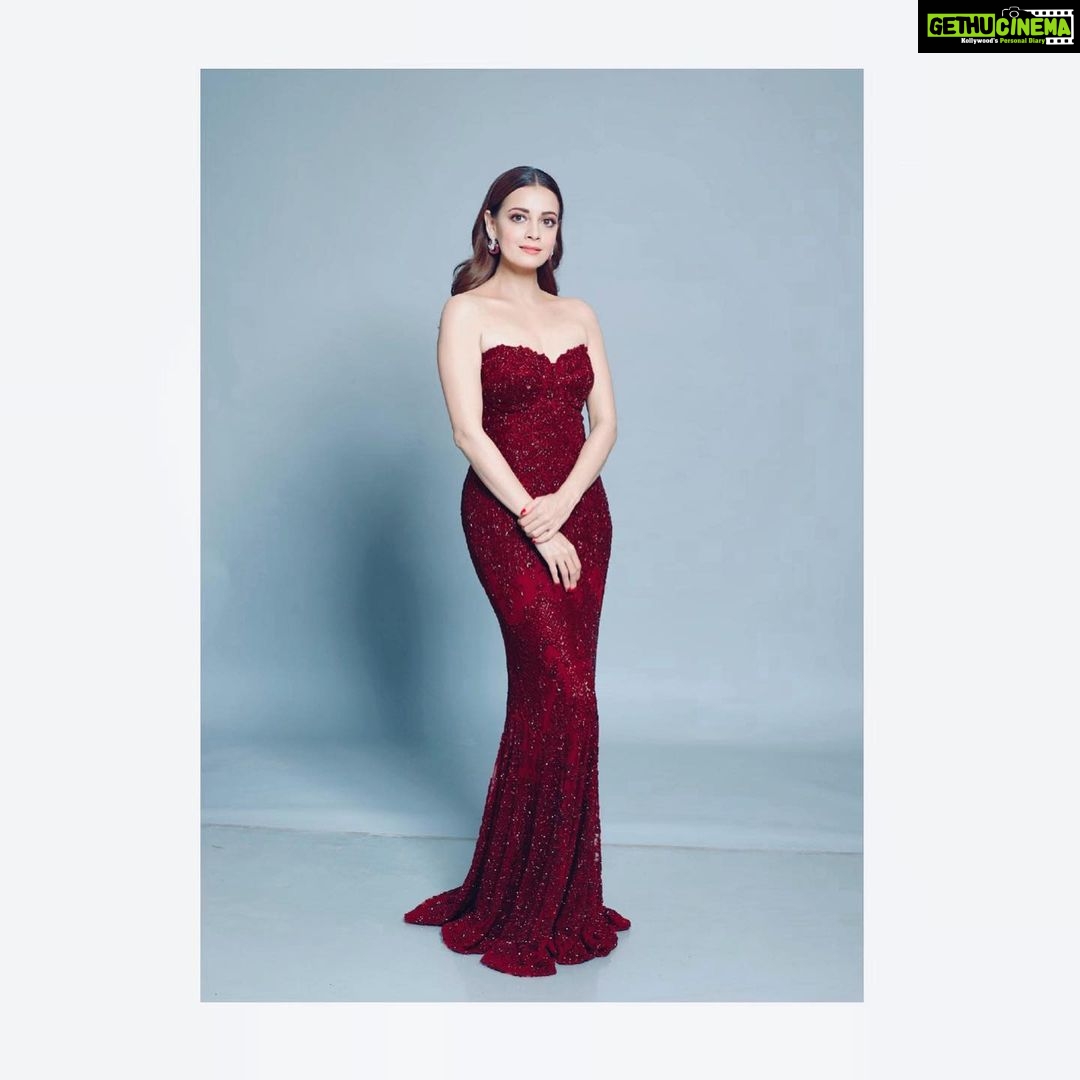 Dia Mirza Instagram - The FBB Colors Femina Miss India 2019 was truly special. My life came a full circle from being a winner to mentor. @missindiaorg Glam Squad for this night: Outfit @kreshabajajofficial @kreshabajaj Jewellery @mahesh_notandass Make Up @tush_91 Hair @harryrajput64 Styled by @theiatekchandaney Assisted by @jia.chauhan Managed by @jainisha_shah @exceedentertainment Photo by @umeshaher19