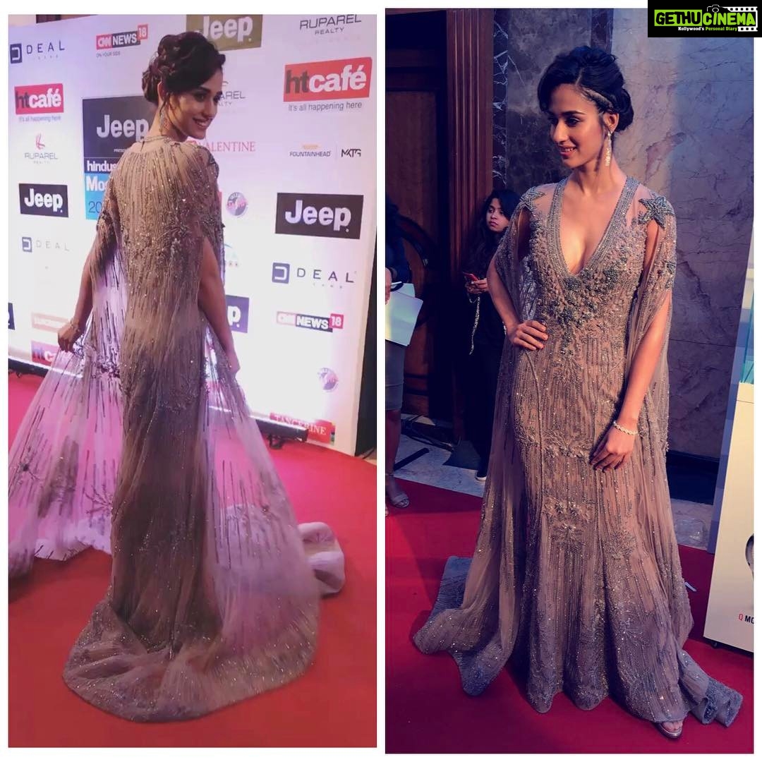 Disha Patani Instagram - #htstyleawards wearing @falgunishanepeacock styling @leepakshiellawadi makeup @flaviagiumua hair @mr.evrus ❤️❤️❤️🤗