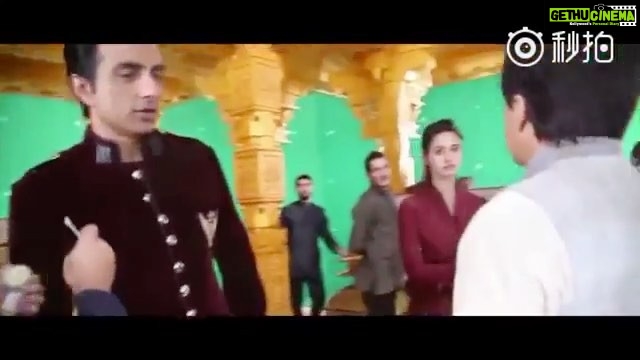 Disha Patani Instagram - #kungfuyoga making 3❤️ can never get the language right🙈🙈