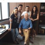 Disha Patani Instagram - Fab 5 @sushantsinghrajput @kiaraaliaadvani #neerajpandey #anupamkher ❤️🌺 #msdhonitheuntoldstory 🌺✌🏻️