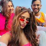 Disha Patani Instagram - Video out now on my youtube channel❤️❤️ link in my bio 🦦🌸choreography @ankan_sen7 my favourite dancing partner @dimplekotecha videography @harikesh_wrc_ hair @zoeyquinny.hair styling “me😛”❤️❤️