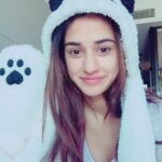 Disha Patani Instagram - Happy valentine's day geeksss❤️❤️🌺🌺❤️ hope you have a great day with your loved ones( could be friends, family or the special ones) ! Surprise, cuddle, pamper, kiss! Enjoyy😊🌺 and dont forget to eat a lot of sweets😊🌺