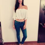 Disha Patani Instagram - First day radio promotions #stylingbyme 😜😜😜 🌺🌺😊 #radiocity