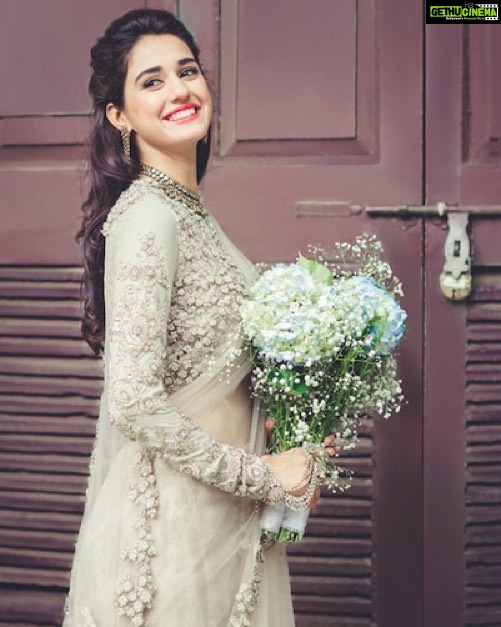 Disha Patani Instagram - One of my favourites @nishakundnani @sabyasachiofficial @bridelanindia @toabhmanagement ❤️❤️❤️