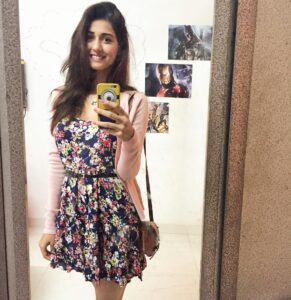 Disha Patani Instagram - Thank you machhluu for this beautiful dress ❤️❤️ 🌺🌺🐠🐠🐠 love you 😘😘😘 😘😘Thank you to all my sweet followers for the love and support, i don't know if i deserve so much love right now! Thank you to all the fanclubs for posting such amazing edits and motivating me always!! It means alot to me and thanks is just not enough, my apoligies if sometimes i am unable to reply to few questions, but just to tell you i love you all with all my heart! ❤️❤️❤.