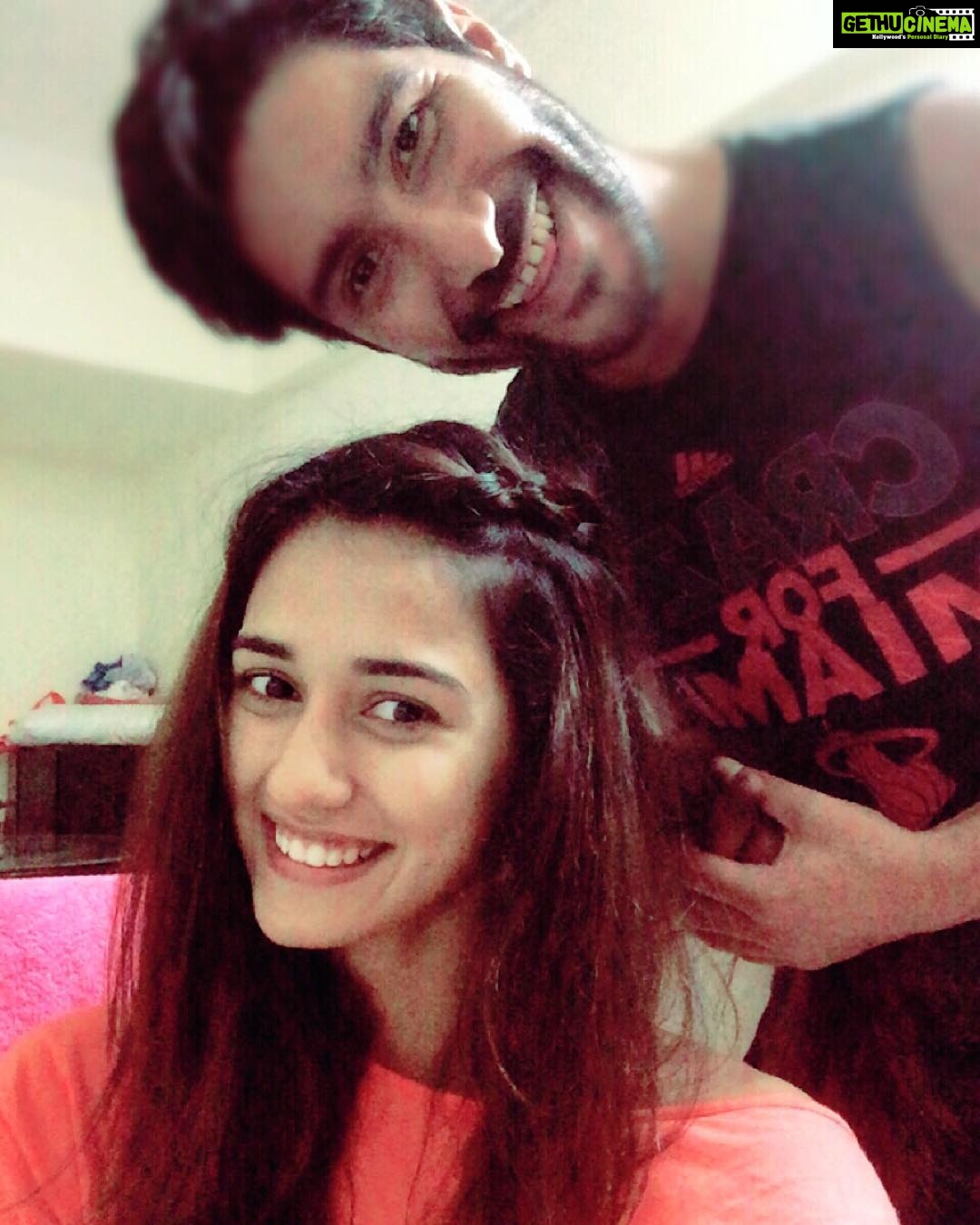 Disha Patani Instagram - My strength @marcepedrozo love you ❤️❤️❤️❤️ bro sis forever ❤️❤️❤️😊😊 and ofcourse the secret behind my coolest braid 😘❤️