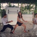 Disha Patani Instagram - With my boys @hvardhankhemka @kyle_coutinho go crazy go banana lol ! There is a point in everybody's life when they loose it 😝😝😝😝😂😂😂😂😂😂 #toabhmanagement apki model bigad gayi #middlebeatdancecompany