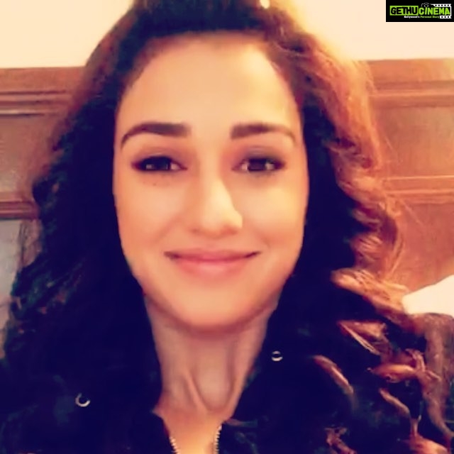 Disha Patani Instagram - I became this emoticon 😍 😂😂