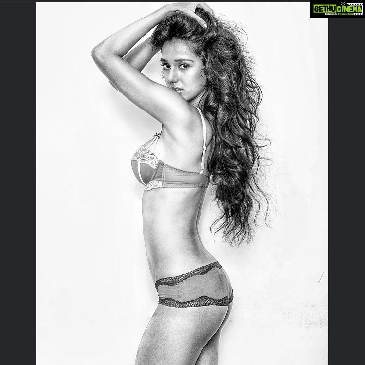 Disha Patani Instagram - #throwback Picture by @claudioweyll makeup and hair by @marcepedrozo