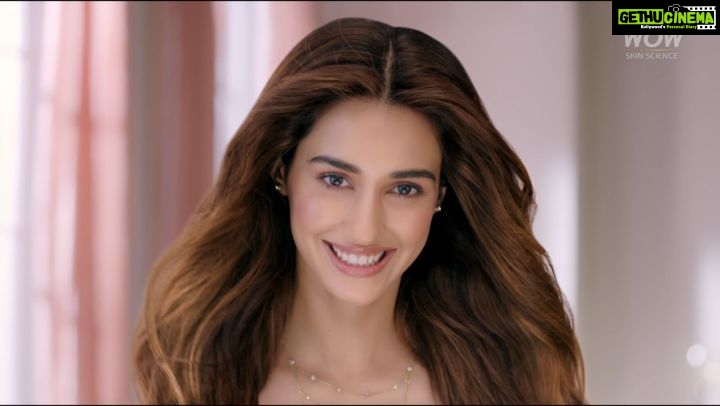Disha Patani Instagram - WOW Hair Days are here! All thanks to WOW Skin Science’s Haircare Range. Natural and gentle, the range takes care of all my hair woes. #NatureInspiredBeauty #WOWHairDays #PerfectHairDay #WOWSkinScienceIndia #PamperWithWOW @wowskinscienceindia