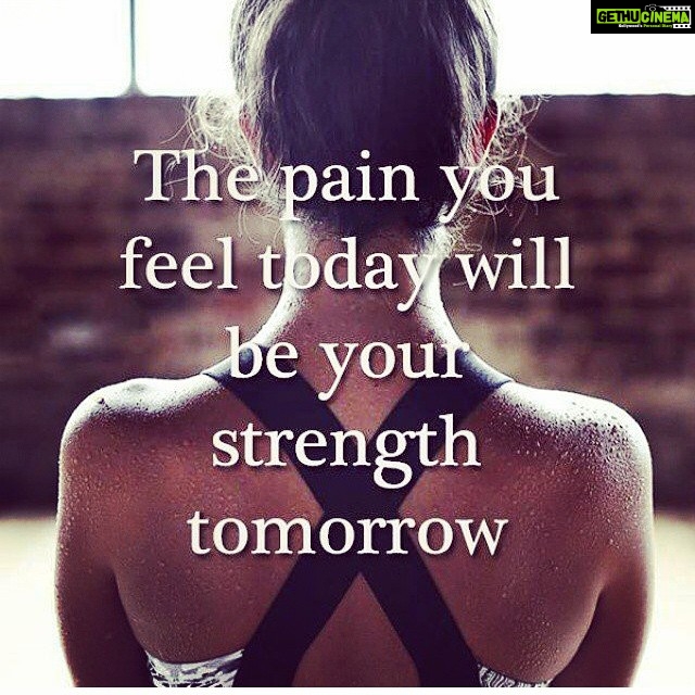 Disha Patani Instagram - Someone's opinion on you doesn't have to become your reality! You must know even if no else see it for you, you must see it for yourself! Start to invest in "you" 💪🏻😊