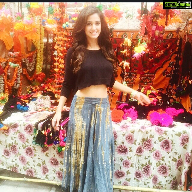 Disha Patani Instagram - Good βοΈ π πͺπ» πΊπ #loafer#styled by my beauty @archamehta π