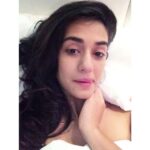 Disha Patani Instagram - When you are dead tired and sleep deprived , that's how your mind looses the control! #selfentertainment#jaagteraho# 😎😳
