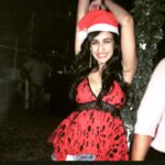 Disha Patani Instagram - And the christmas is not yet over 😜😜😜 #live#enjoy#life#stayhappy#smile😊😊#happygirlsaretheprettiest#