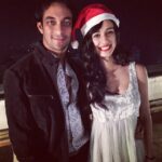Disha Patani Instagram - With my santa #throwback#christmas#sammy#angel😜#mypeople😊😊😊#smile#pose#😊