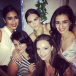 Disha Patani Instagram - @sanjas24 @edna92h @dunja_radicevic @payaltanna 😘😘😘 love you girls 😍😍