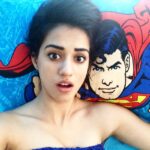Disha Patani Instagram - Superman trying to catch my neck 😱😱😱😱😱😱 #😋😋😋😋😋 #superheto love 😍😍