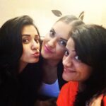 Disha Patani Instagram – Look shoz back #chilling # @sanjas24  #meri jaan #welcome back 😘😘😘 @payaltanna  #my crazy girl #girl gang
