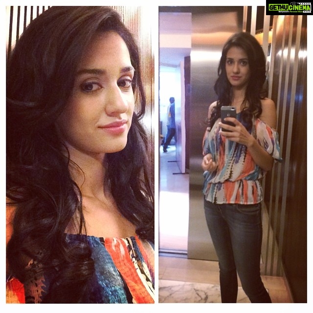 Disha Patani Instagram - Shoot#earlymrng#juggling#south#colours#fun#😊😊😊
