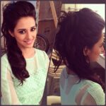 Disha Patani Instagram – Shoot#hairdo#waves#madness😜