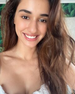 Disha Patani Instagram - 🌸